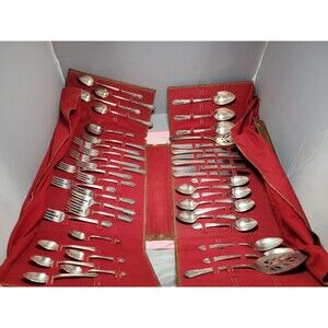 Wm A Rogers A1 Plus Oneida Ltd 1936 MEADOWBROOK HEATHER Silver Plate 43 Pieces